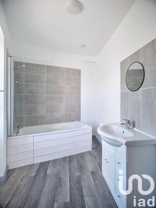  Immeuble � vendre 323 m�