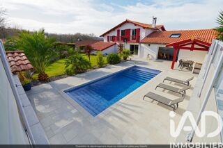  Maison � vendre 9 pi�ces 225 m�