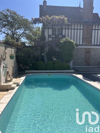  Maison � vendre 10 pi�ces 210 m�