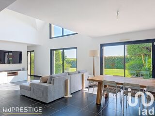  Maison � vendre 7 pi�ces 240 m�