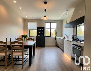  Maison  vendre 9 pices 158 m