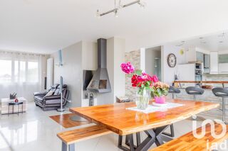  Maison  vendre 10 pices 162 m