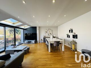  Maison � vendre 10 pi�ces 208 m�