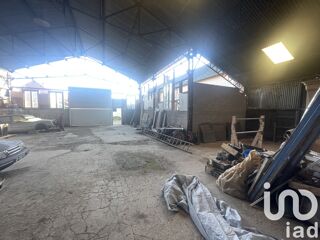  Parking / Garage  vendre 330 m