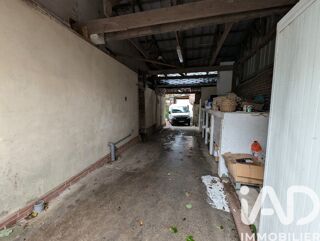  Immeuble  vendre 325 m