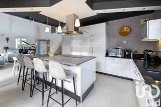  Maison � vendre 7 pi�ces 210 m�