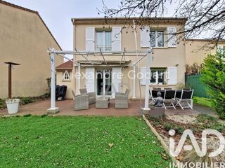Maison 6 pièces 104 m² · à Lieusaint · 104 m² · 384 800 €