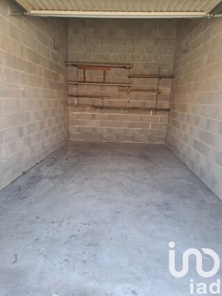  Parking / Garage  vendre 19 m