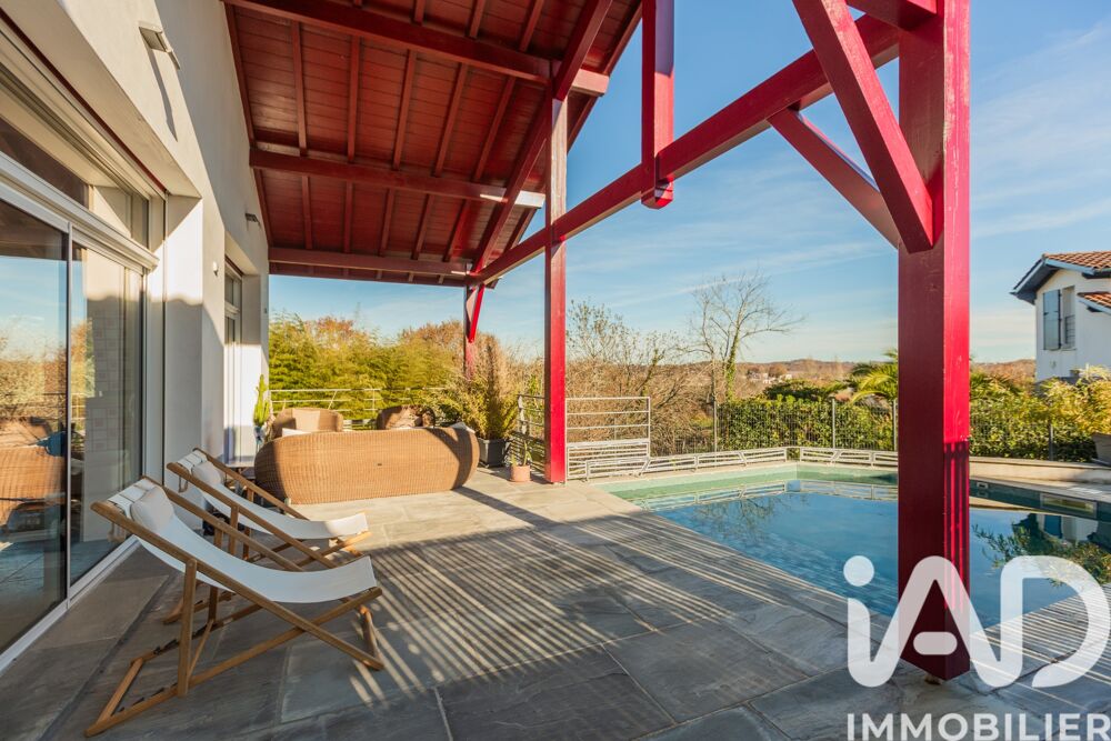 � vendre  Maison Bassussarry (64200)