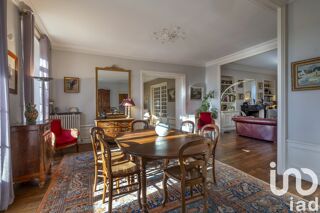  Maison � vendre 9 pi�ces 370 m�