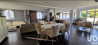  Maison  vendre 7 pices 240 m