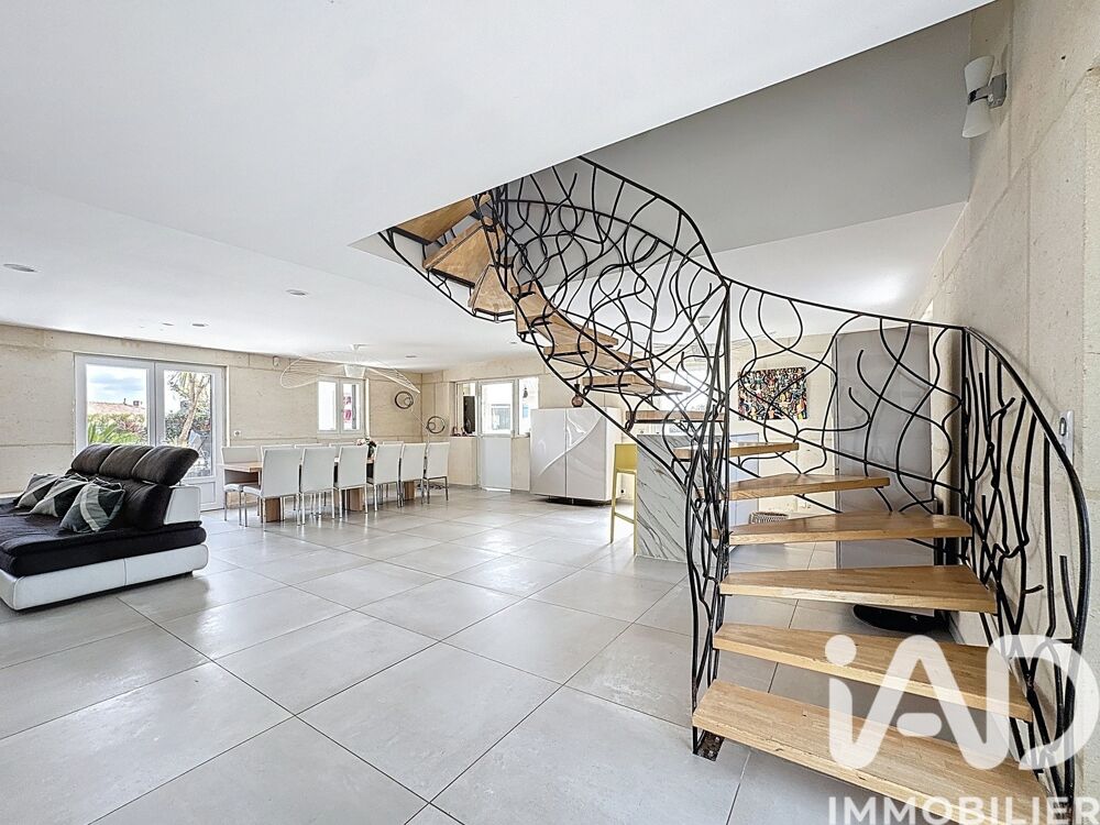 � vendre  Villa Caux (34720)