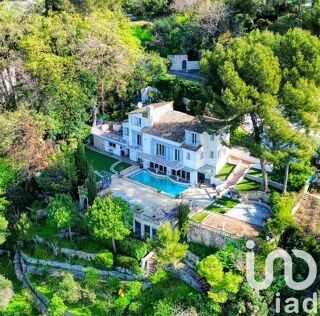  Villa  vendre 10 pices 313 m