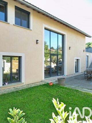  Maison � vendre 6 pi�ces 215 m�