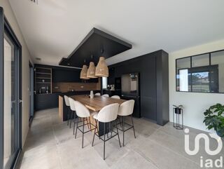  Maison � vendre 8 pi�ces 237 m�