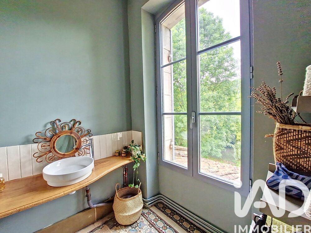 � vendre  Maison Montguyon (17270)