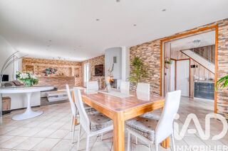  Maison � vendre 8 pi�ces 218 m�