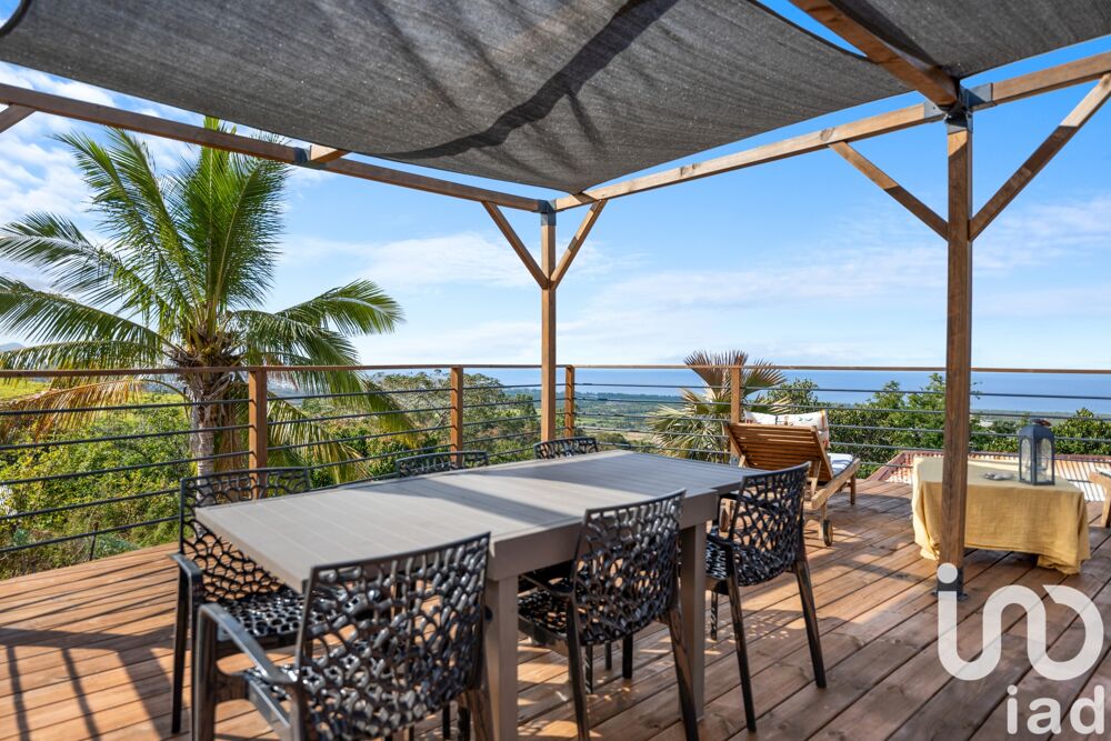 � vendre  Maison L' �tang-Sal� (97427)