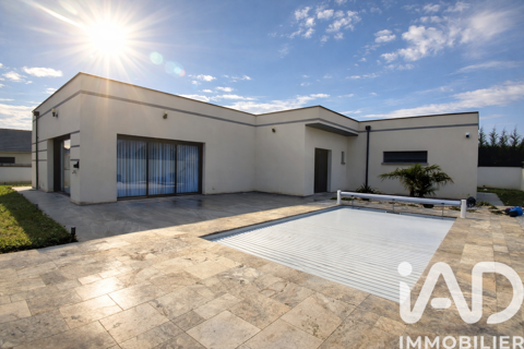   Vente Maison d'architecte 5 pi�ces Villa - 5 pi�ce(s) - 160 m�