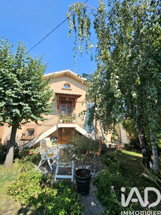  Maison � vendre 8 pi�ces 220 m�