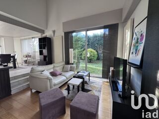  Maison � vendre 9 pi�ces 245 m�