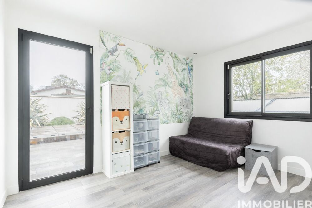 � vendre  Villa Sainte-Genevi�ve-des-Bois (91700)