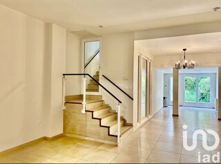  Maison  vendre 8 pices 164 m