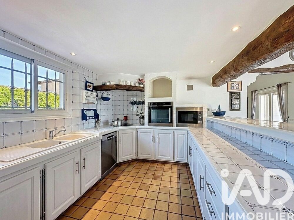 � vendre  Maison Montauroux (83440)