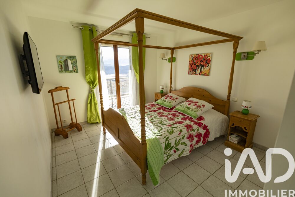 � vendre  Maison Les Angles (66210)