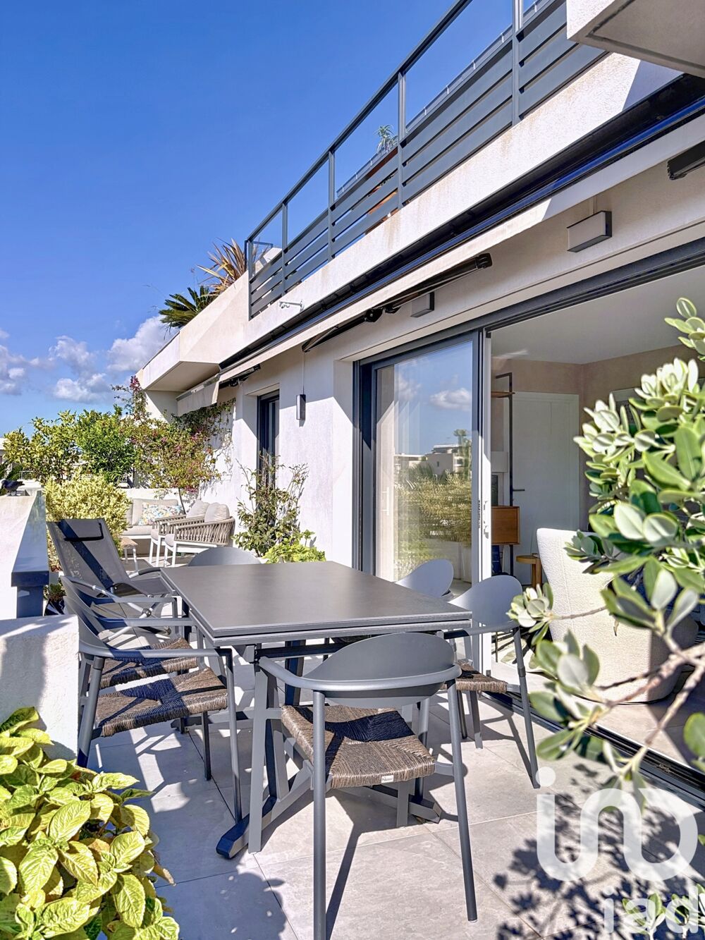  vendre  Appartement Saint-Laurent-du-Var (06700)