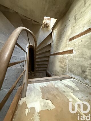  Immeuble � vendre 304 m�