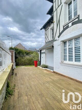  Maison  vendre 8 pices 183 m