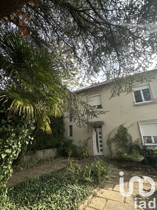  Maison  vendre 8 pices 186 m