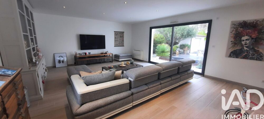 � vendre  Maison Saint-Jean-d'Illac (33127)