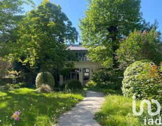  Maison  vendre 13 pices 445 m