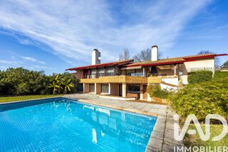 Maison 6 pièces 300 m² · à Peyrehorade · 300 m² · 870 000 €