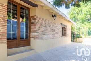  Maison  vendre 8 pices 370 m