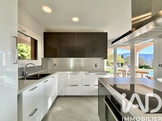  Maison � vendre 8 pi�ces 210 m�