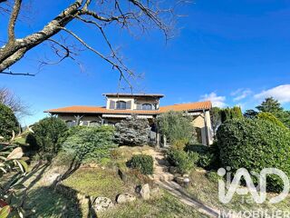  Villa � vendre 7 pi�ces 210 m�