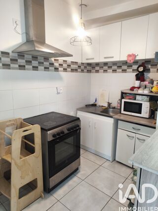  Immeuble � vendre 121 m�