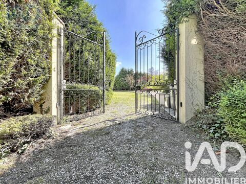   Vente Maison de village 8 pi�ces Maison - 8 pi�ce(s) - 210 m�