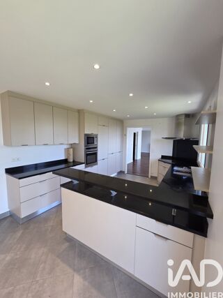  Maison � vendre 7 pi�ces 210 m�