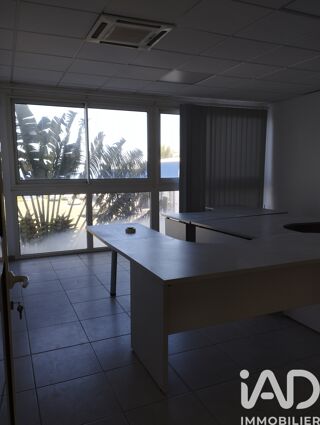  Immeuble � vendre 2180 m�