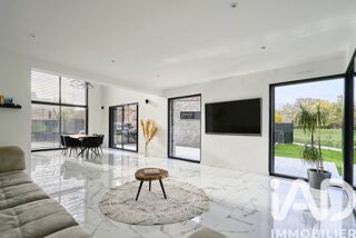  Maison � vendre 6 pi�ces 210 m�