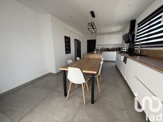  Maison  vendre 6 pices 160 m