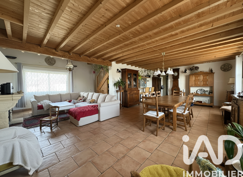   Vente Maison/villa 7 pi�ces Maison - 7 pi�ce(s) - 200 m�