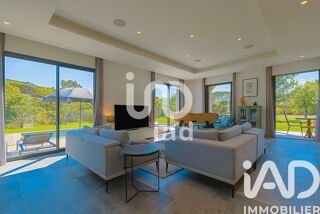  Maison � vendre 6 pi�ces 220 m�