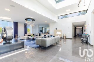  Villa � vendre 10 pi�ces 650 m�