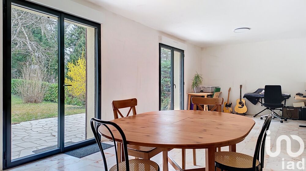 Vente Maison Vente Maison traditionnelle 7 pices Saint-hilarion