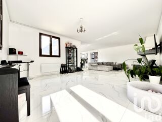  Maison � vendre 7 pi�ces 216 m�